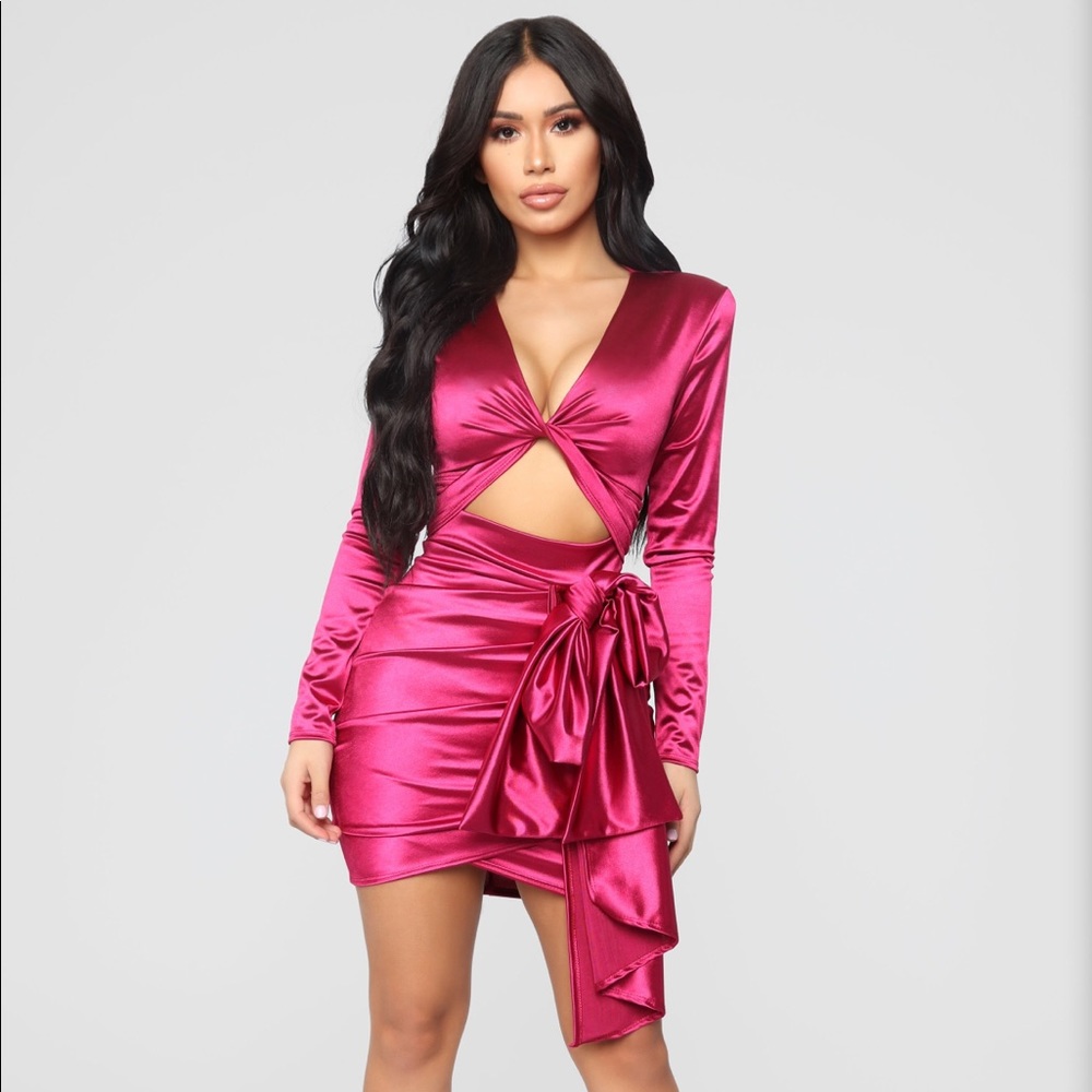 Twenty Fun Pink Satin Dress (Kylie Jenner)